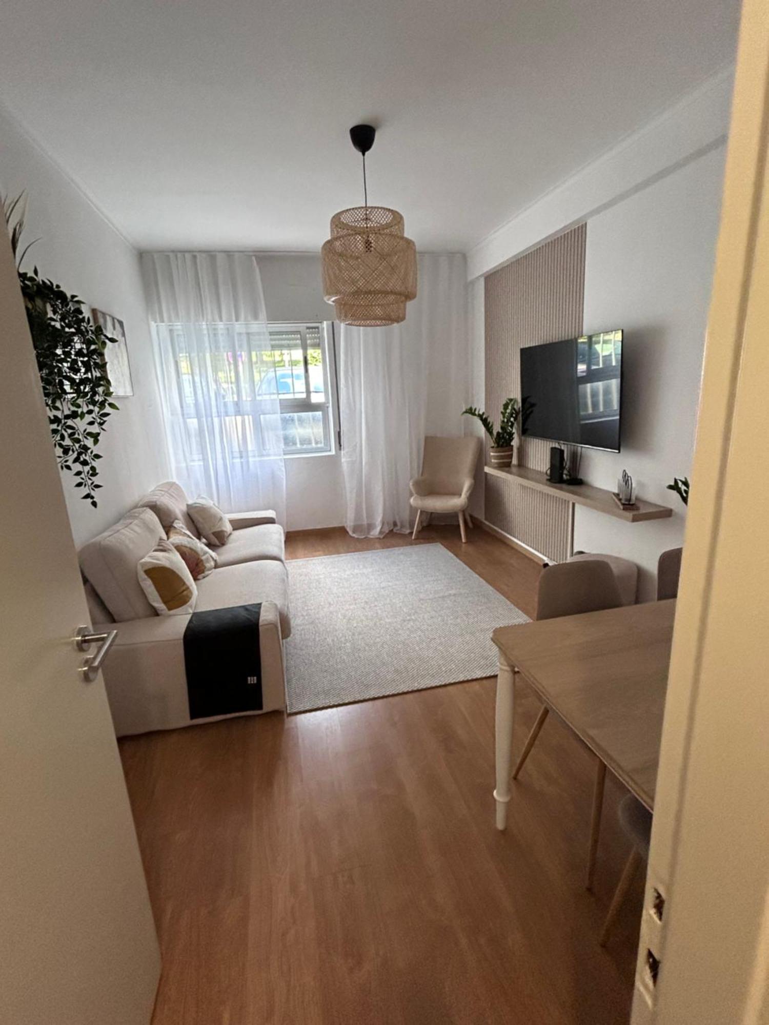 Apartamento Acolhedor Em ケルース エクステリア 写真